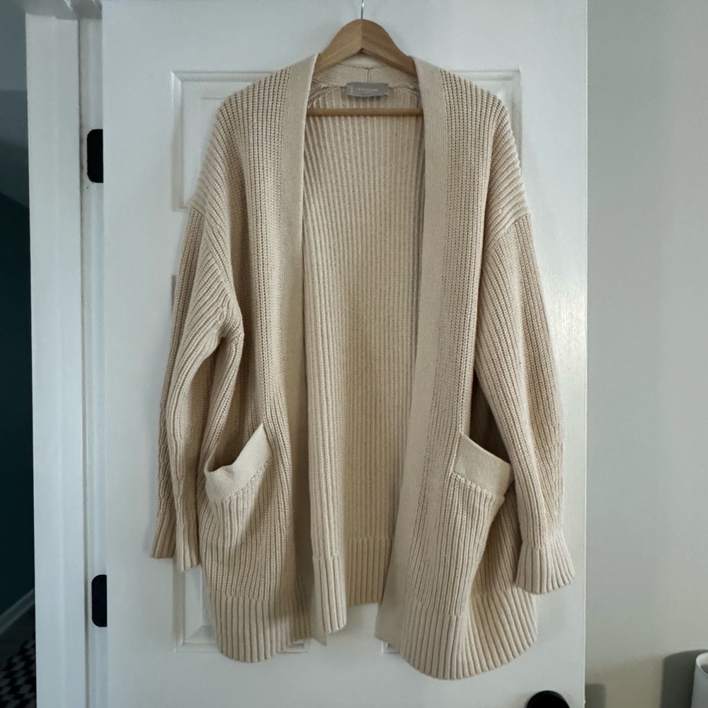 Everlane Womens The Oversized Cotton Ribbed Cardigan in Canvas